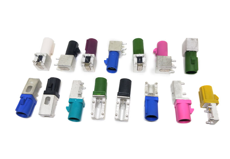 FAKRA連接器自動(dòng)組裝機(jī)的介紹、工作原理和使用注意事項(xiàng)