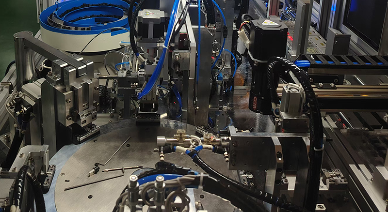 給工廠研發(fā)自動化設(shè)備是搶工人飯碗嗎?